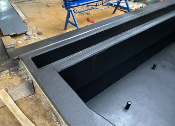 Polimocznik natrysniety na zbiornik wody z atestem higienicznym (6)